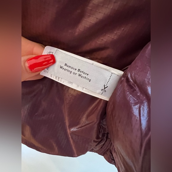 NWOT J.CREW Women’s Puffer Vest in Maroon/Copper - Picture 7 of 8